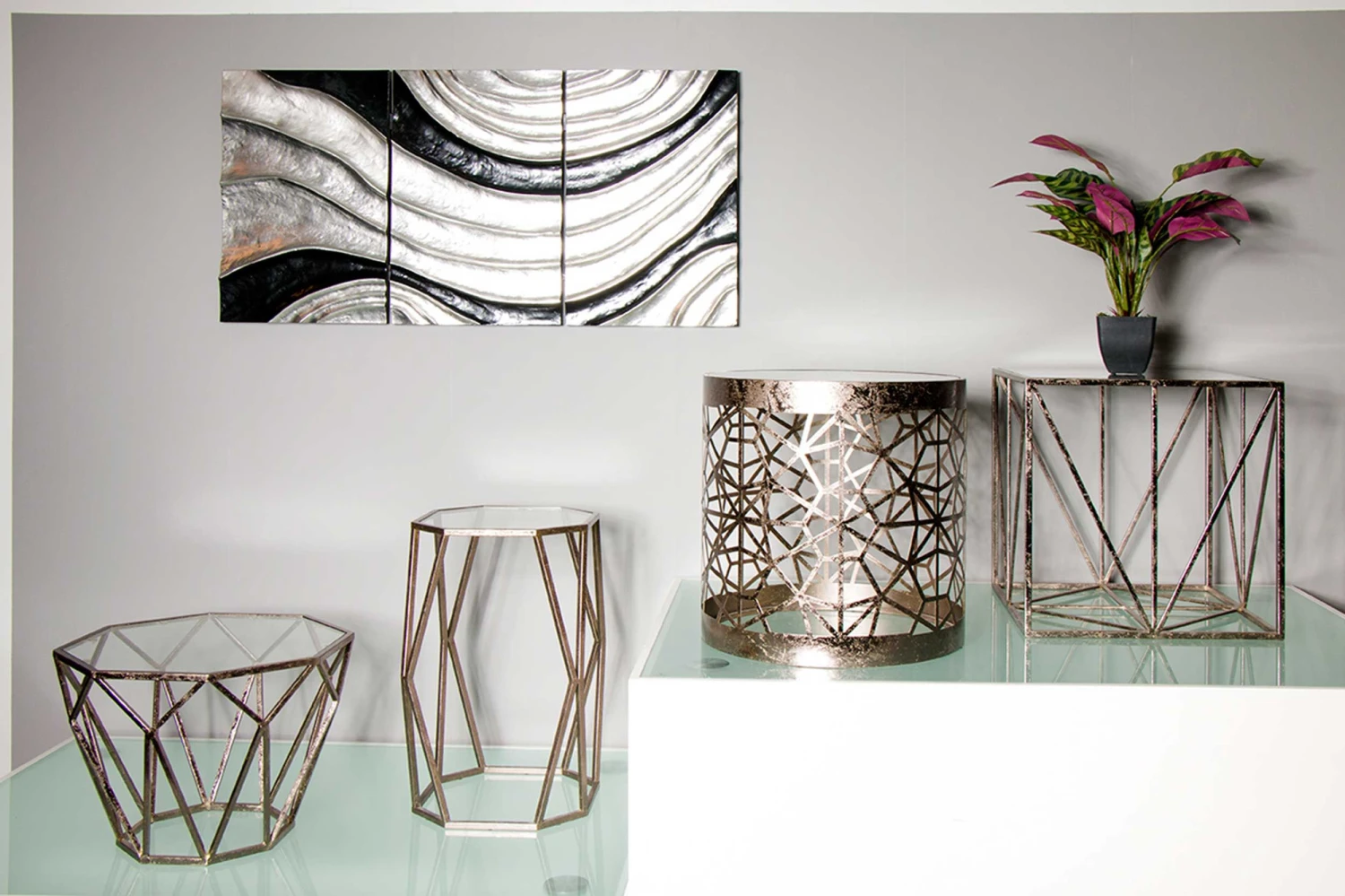 Bijzettafeltje Vardy ø50cm - Brons 3 Bijzettafeltje Vardy ø50cm - Brons - Afbeelding 3