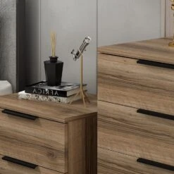 Woody Dressoir | 18mm Melamine | Notenhout -Emob 506MNR1520 20 204 4516