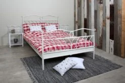 Nachtkastje Laila - Wit -Emob 79AA26F9 C4B8 4FD6 BCAD A9F4ECA67216 3d4c