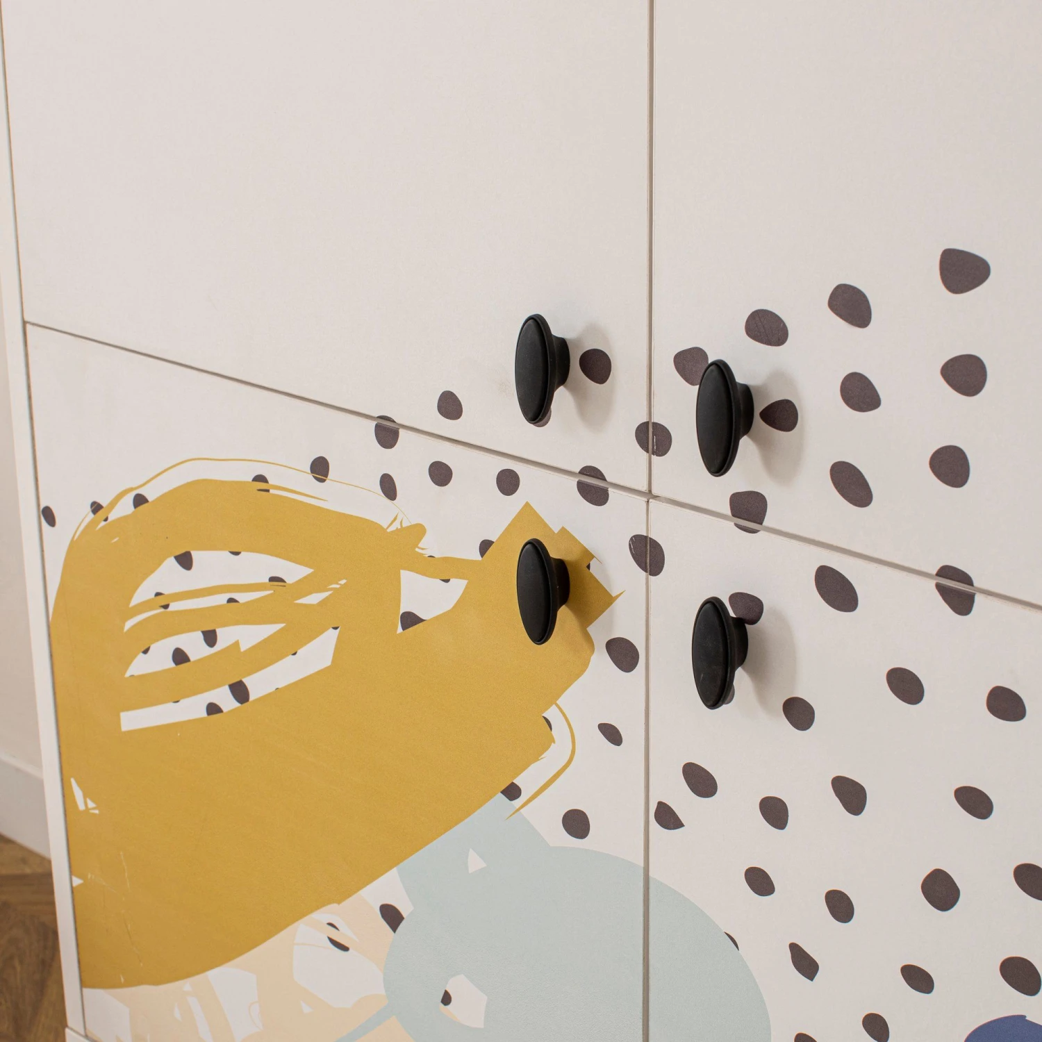 Vella Multifunctionele Kast | 18 Mm Dik | Metalen Poten | UV-coating 8 Vella Multifunctionele Kast | 18 Mm Dik | Metalen Poten | UV-coating - Afbeelding 8