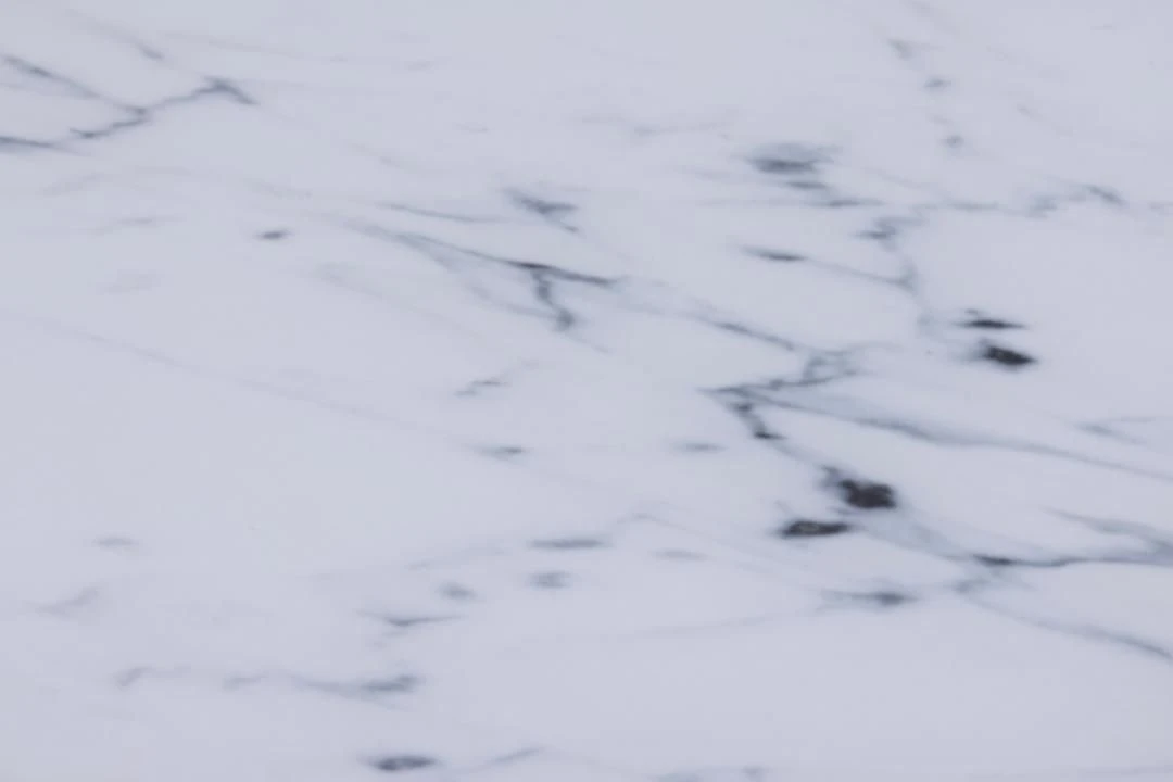 Rechthoekige Consoletafel Alisma - Wit Marmer En Goud Staal 2 Rechthoekige Consoletafel Alisma - Wit Marmer En Goud Staal - Afbeelding 2