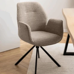 Eetkamerstoel Jarno Met Armleuning - Beige/zwart -Emob Ontwerp zonder titel 2023 07 12T141832.431 f9f3